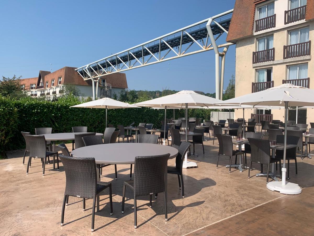Amiraute Hotel Golf Deauville Touques Ngoại thất bức ảnh