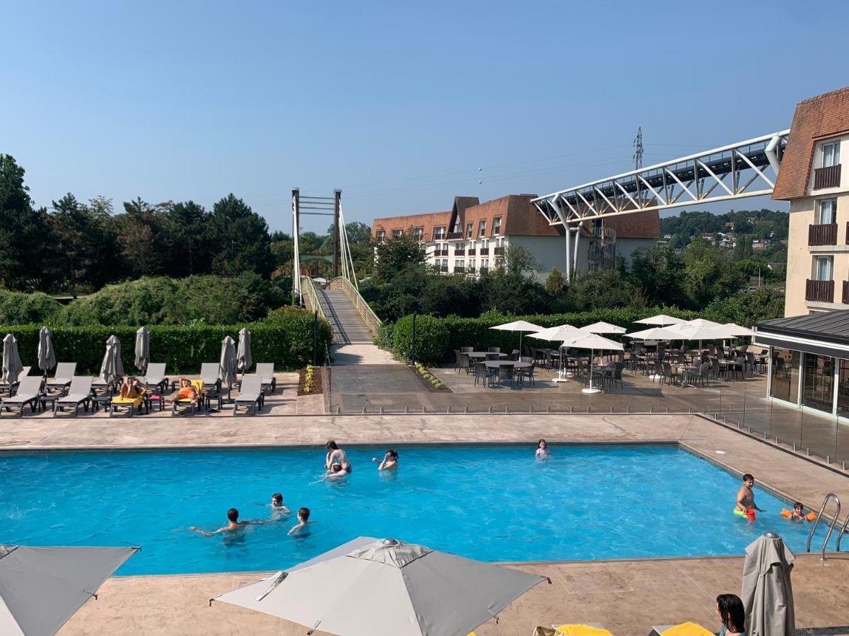 Amiraute Hotel Golf Deauville Touques Ngoại thất bức ảnh