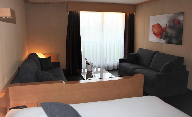 Amiraute Hotel Golf Deauville Touques Ngoại thất bức ảnh