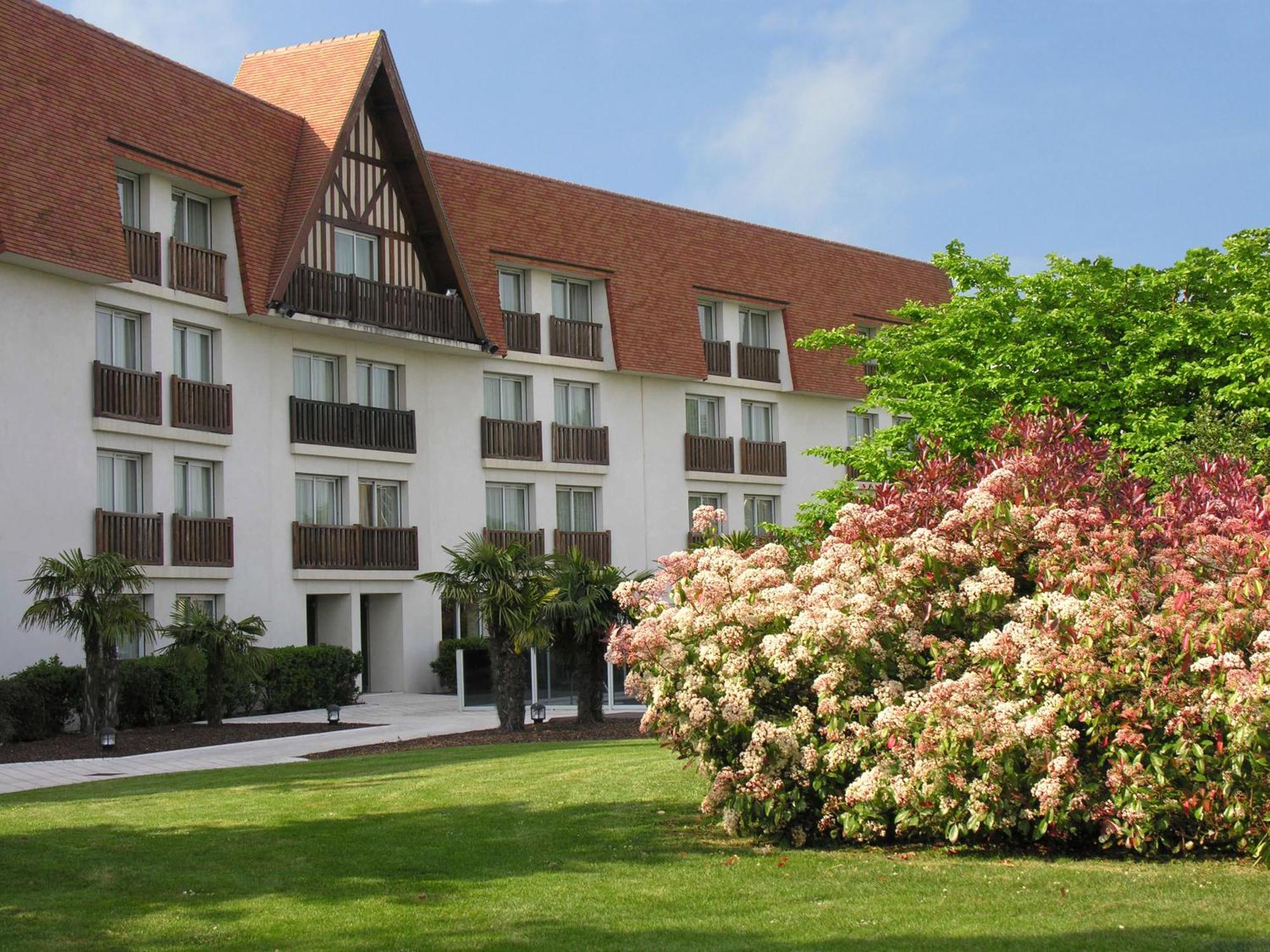 Amiraute Hotel Golf Deauville Touques Ngoại thất bức ảnh