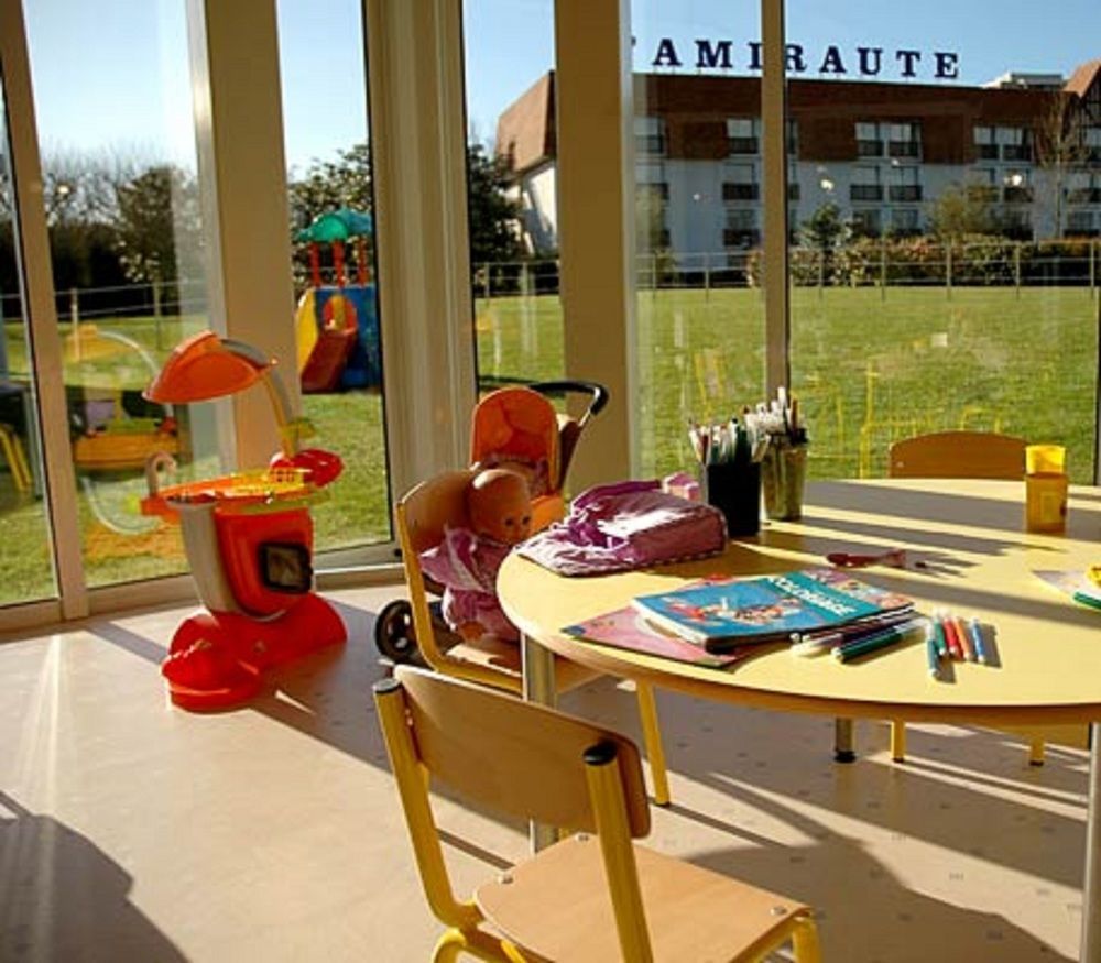 Amiraute Hotel Golf Deauville Touques Ngoại thất bức ảnh