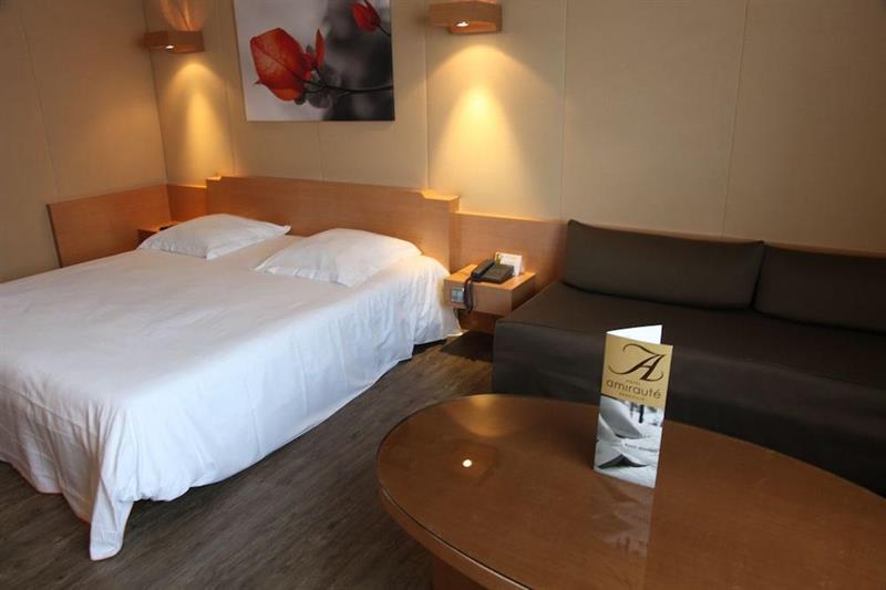 Amiraute Hotel Golf Deauville Touques Ngoại thất bức ảnh